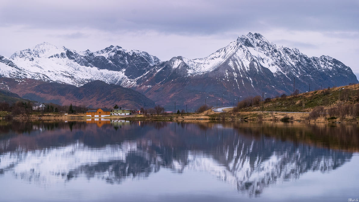 Роскошные пейзажи Норвегии - Страница 35 The_traveling_mountain_by_oprust-d9lj15w