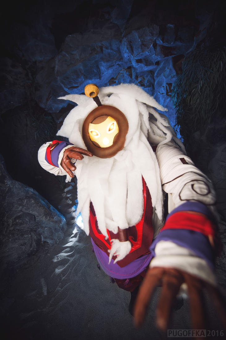 league legends Bard cosplay of