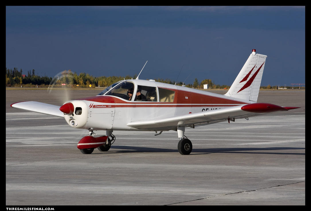 piper_cherokee_140_by_altitude604-d4baxk