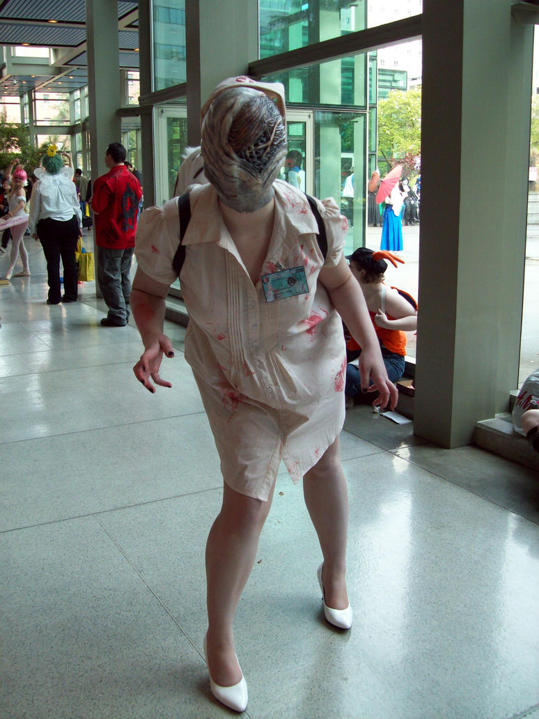 [Self] My Silent Hill nurse cosplay. @noctivox | コスプレ 