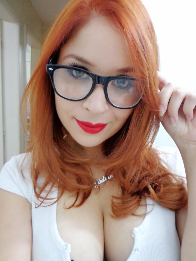 Redhead Glasses 110