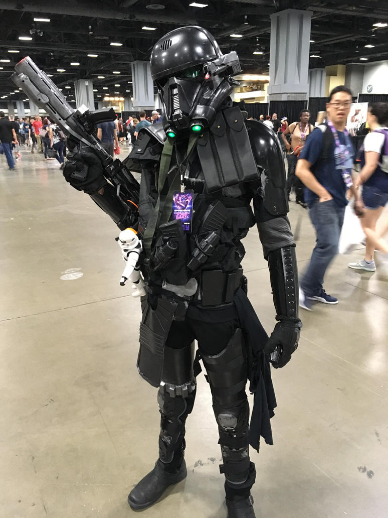 imperial_death_trooper_at_awesomecon_2017_by_rlkitterman dbdajjm