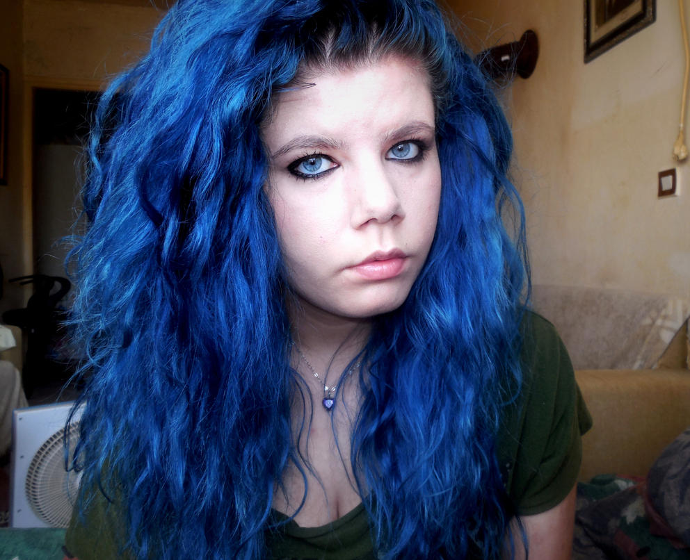 perple and blue hair