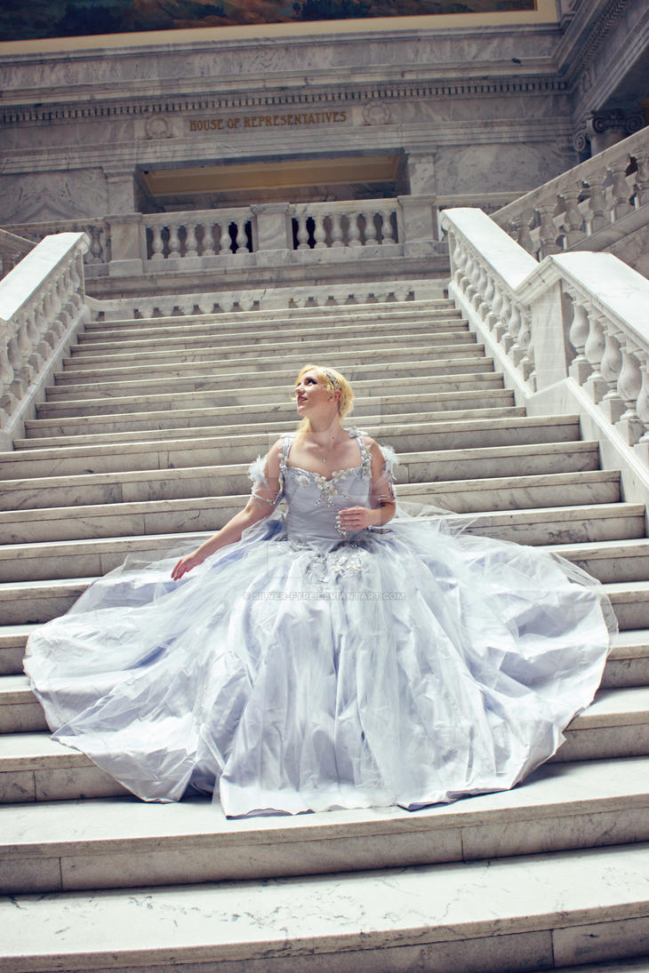 Emma Swan Princess Dress OUAT by Silver-Fyre on DeviantArt